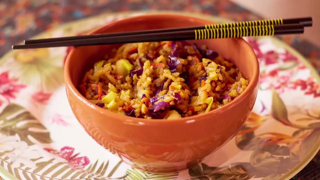 Nasi Goreng: Receita Tradicional Passo a Passo