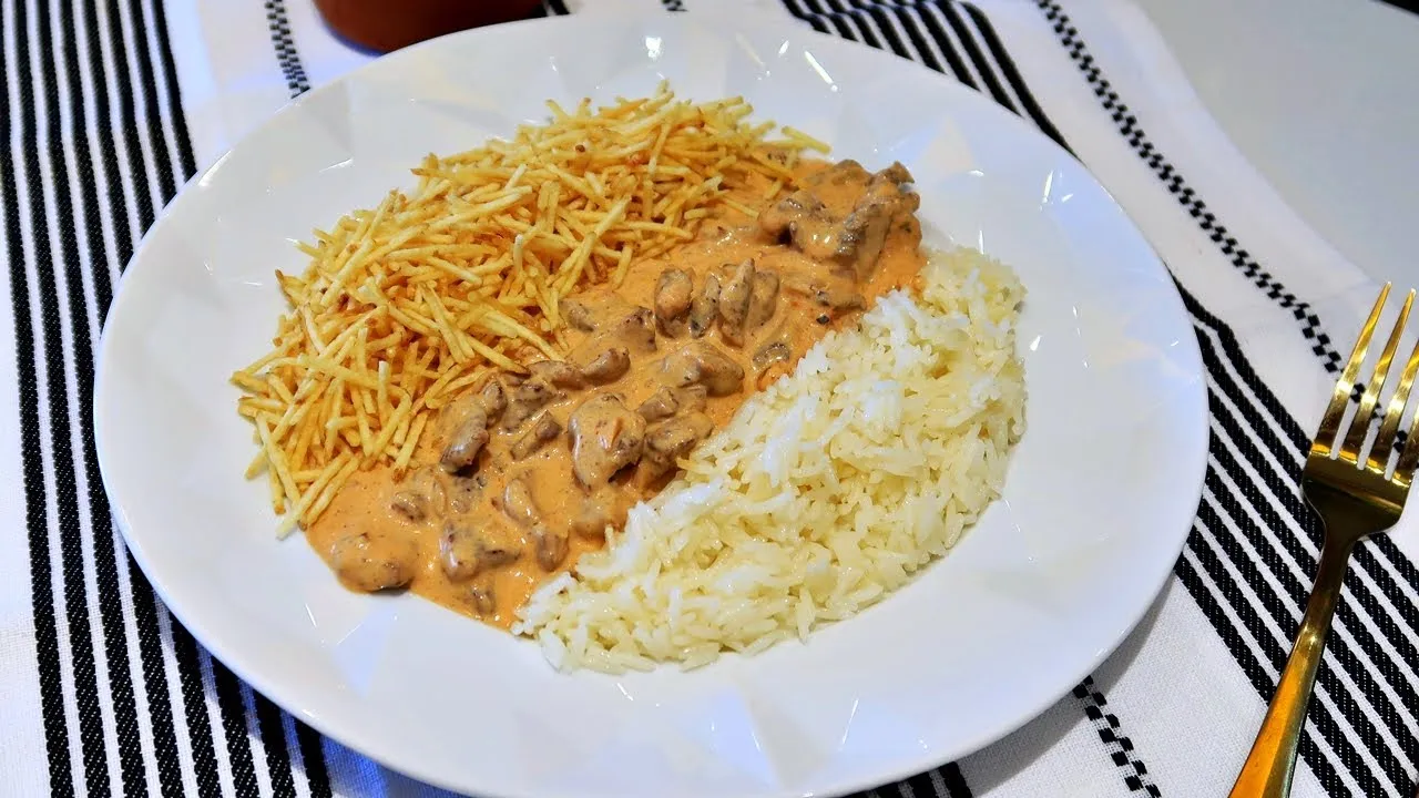 Stroganoff de Carne: Receita Simples e Fácil